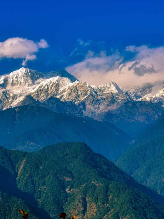 mountains-5695323_1920